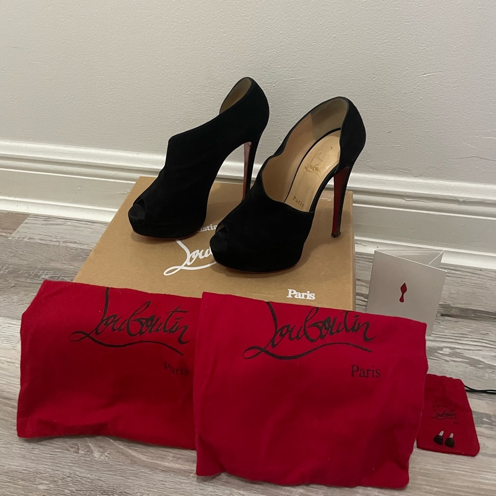 Christian Louboutin Verita 150 Veau Velours Heels, Black Velour Size 37